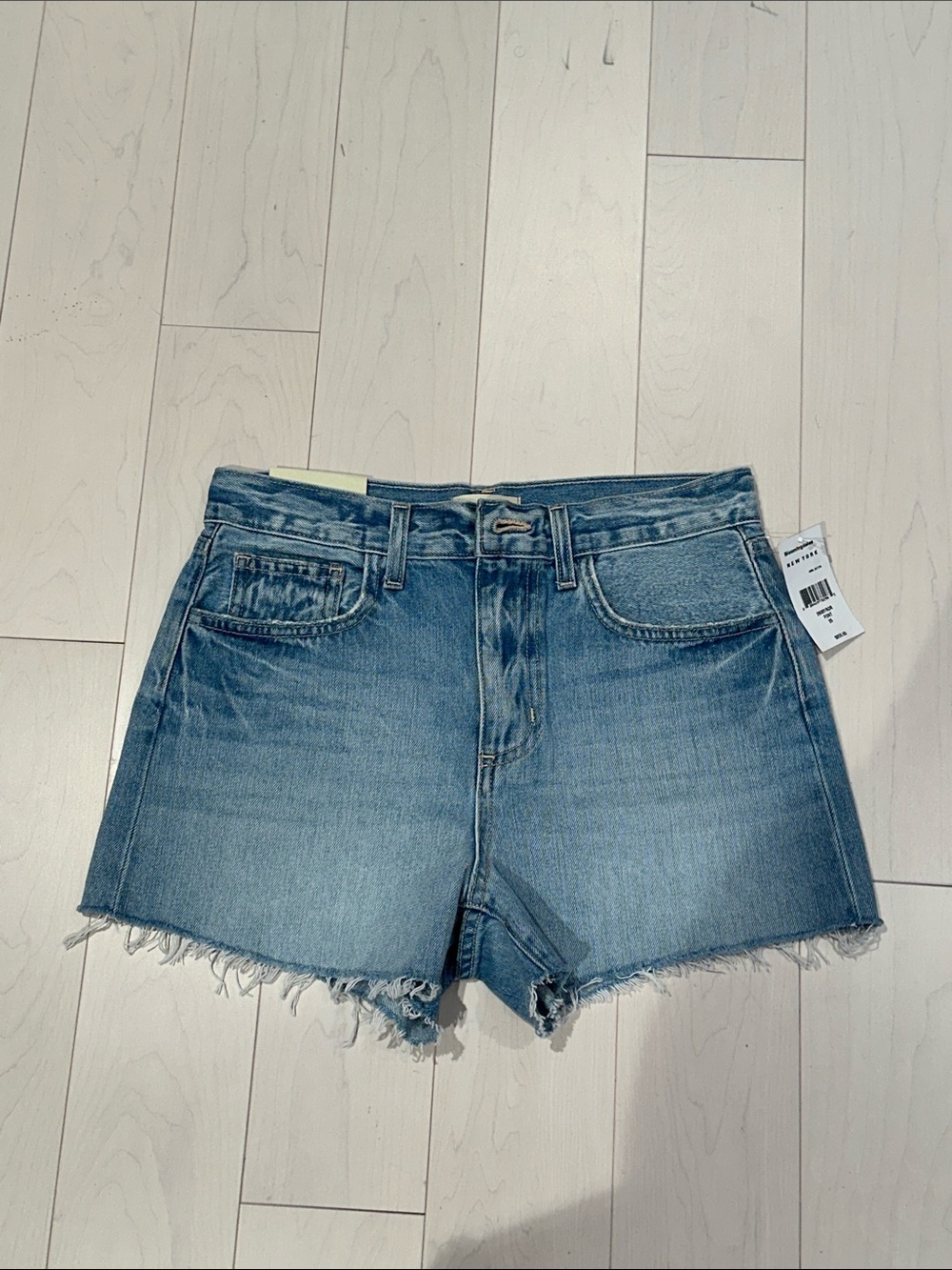 NWT L’Agence Beck cutoff denim Shorts - size 25